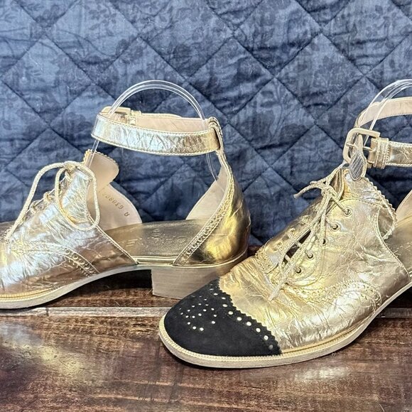 Chanel 2015 runway gold brogue oxfords - Picture 4 of 8